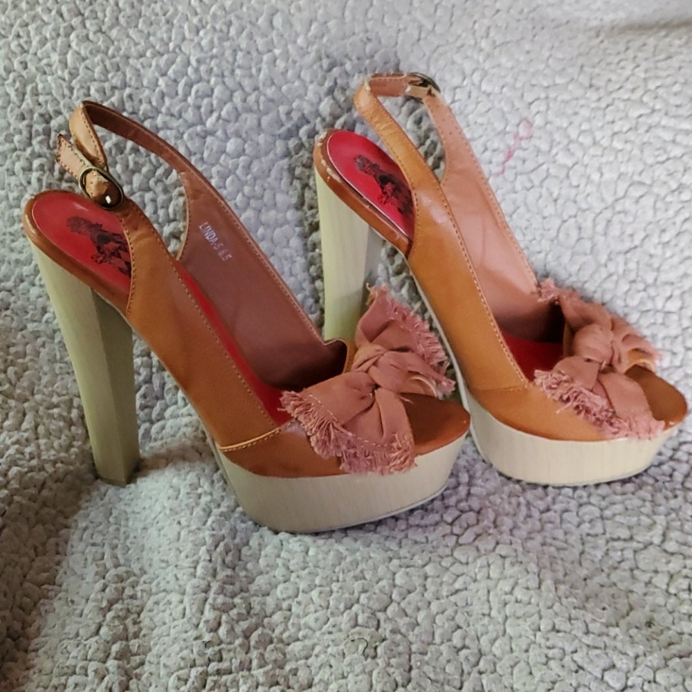 Design By Jacobies Platforms